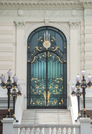 Hot Selling Wholesale Price Large Cast Iron Garden Door Design Safe Double Opening Glass Big Wrought Iron Villa Door