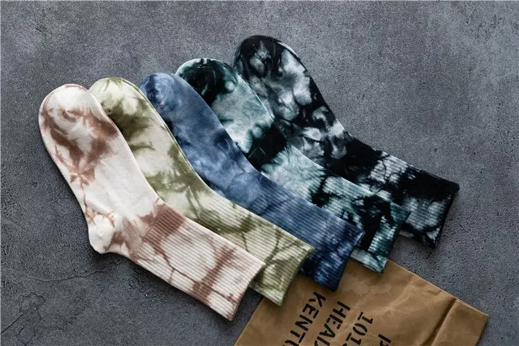 China custom fashion long socks super quality white cotton socks