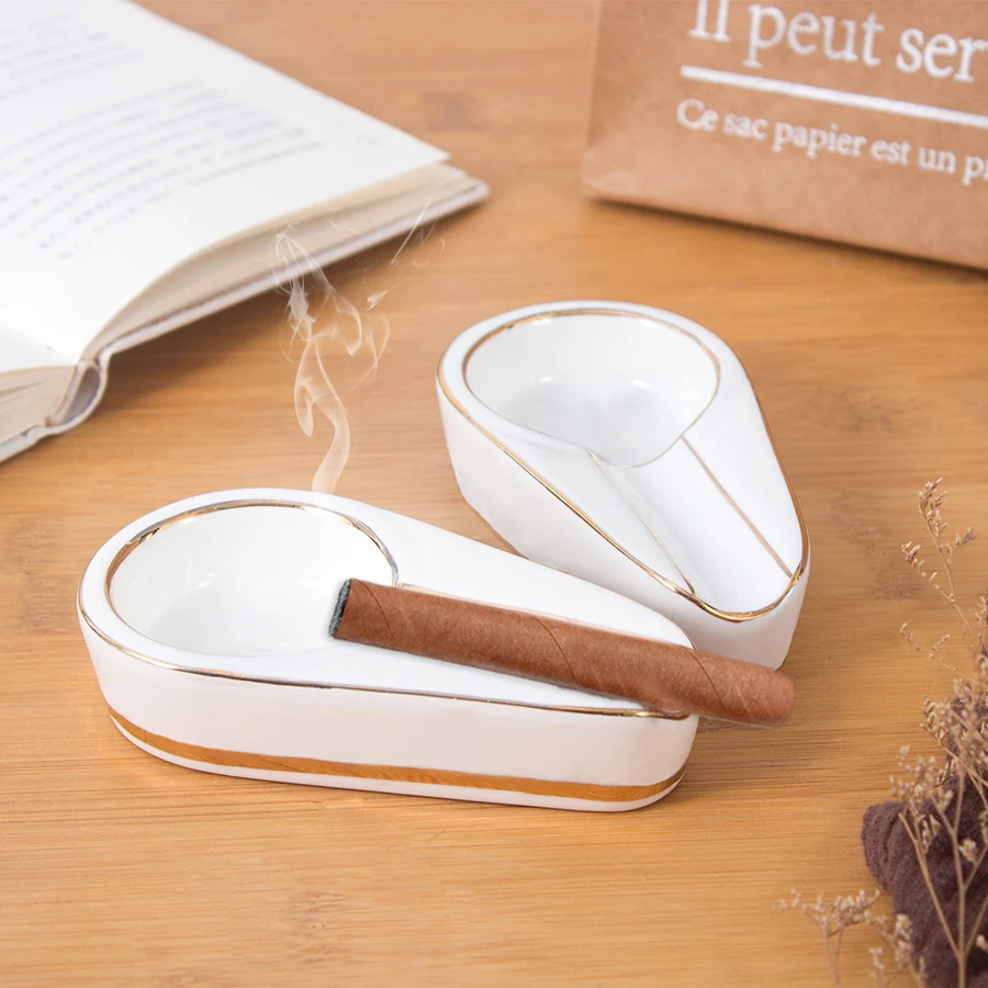 Wholesale custom logo handmade cigarette ashtray colorful modern portable ceramic cigar ashtray luxury