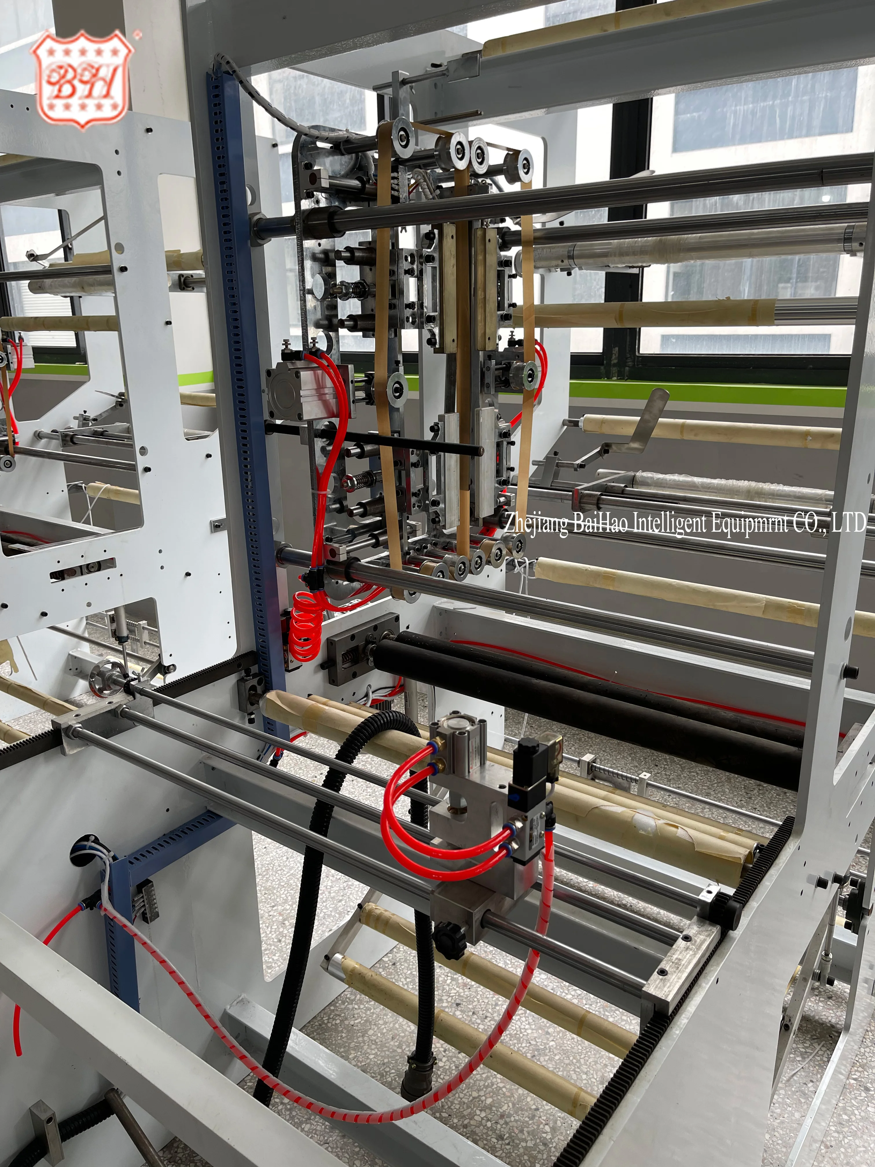 Автоматическая машина для изготовления ювелирных изделий, чайных пакетиков на молнии