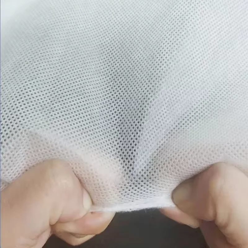 Breathable Sustainable PP Raw Material Non-woven Fabric Rolls For Agriculture