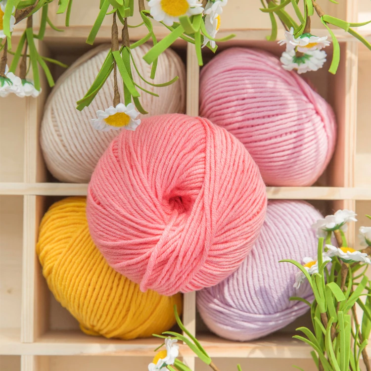 Yarncrafts Высококачественная Новая натуральная шерстяная пряжа для ручного вязания 50 г свитеров шарфов головных уборов одеял