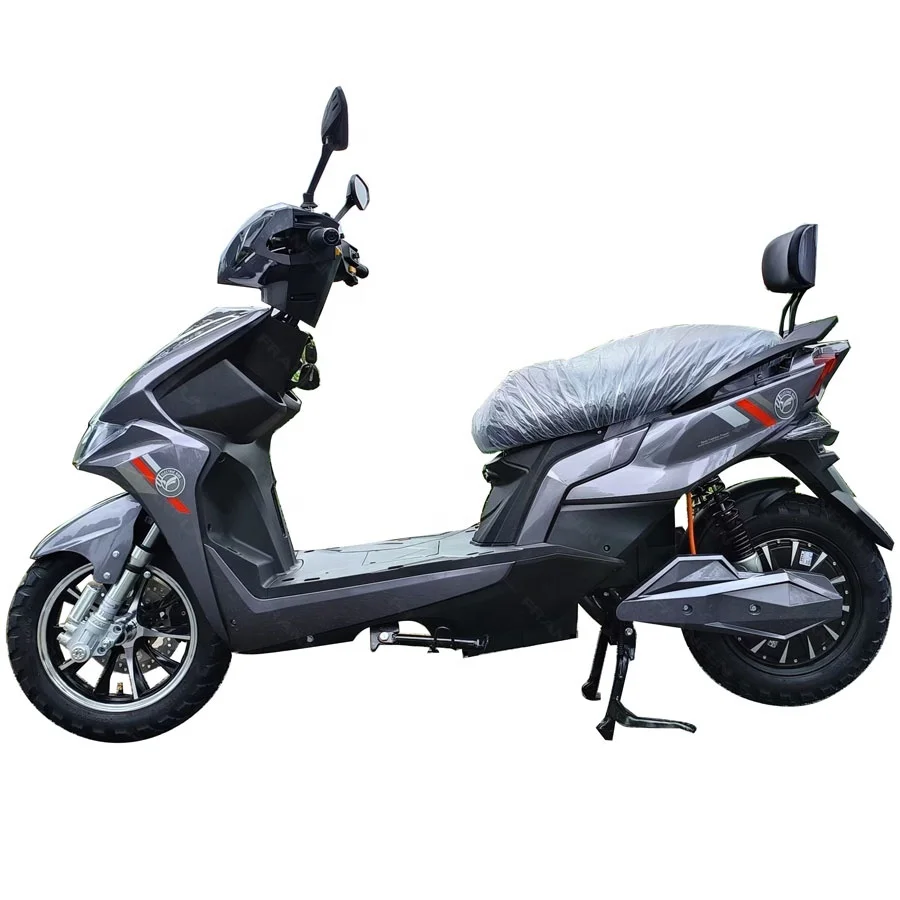 High performance 1500W 60KM/H Fast speeds E-scooter 100KM Long Electric motorcycle