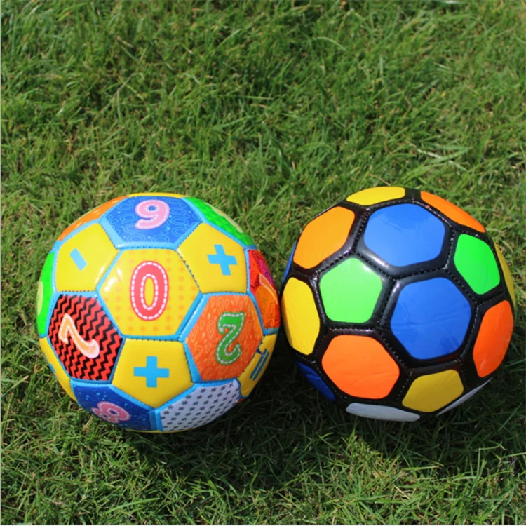 Quality Thermal Bonding Outdoor Sports Ball New Designs Soccer Ball For Match Ball Mini Football Player Toys