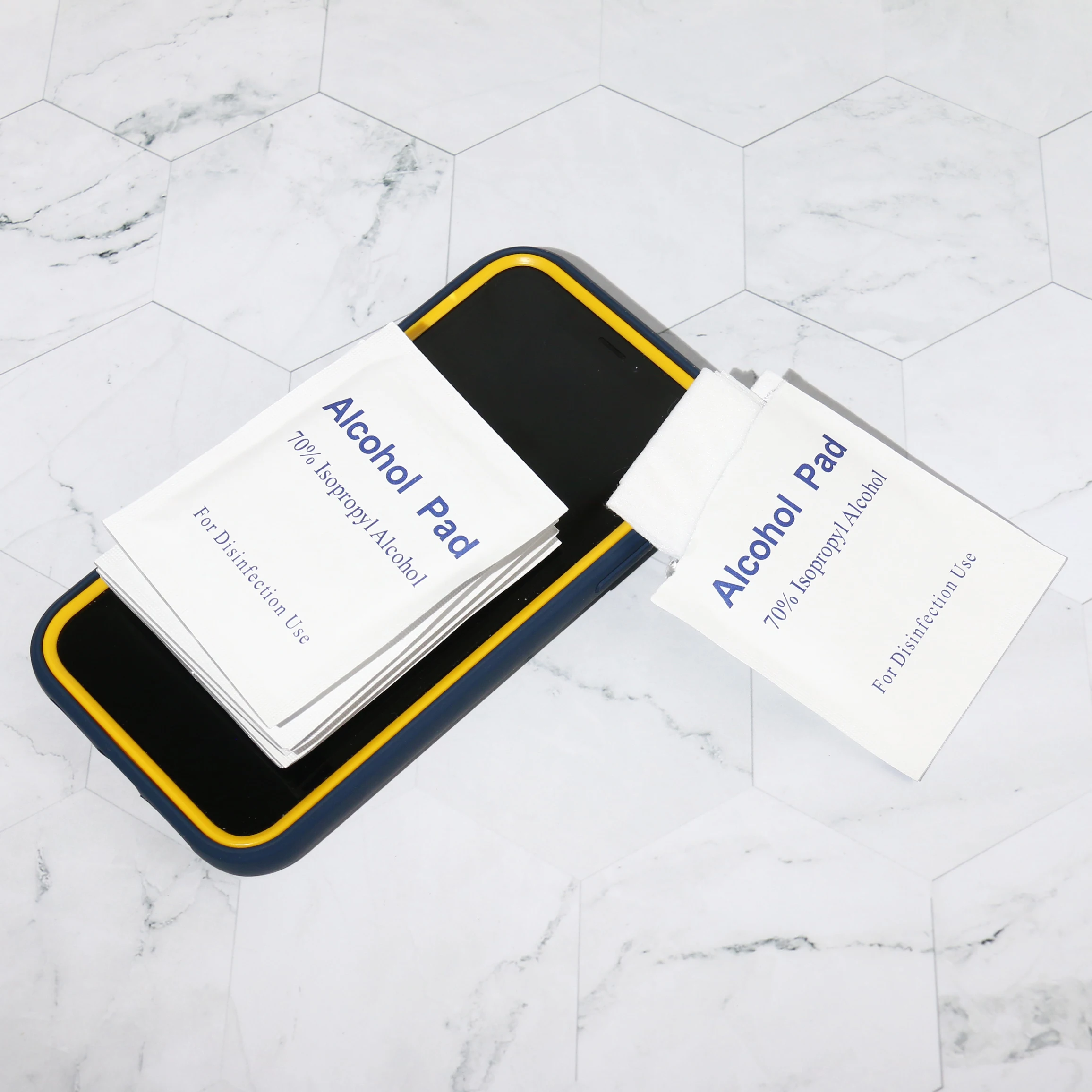 Factory directly sell good price customized alcohol pad 70%/ 75% alcohol pads full certificates