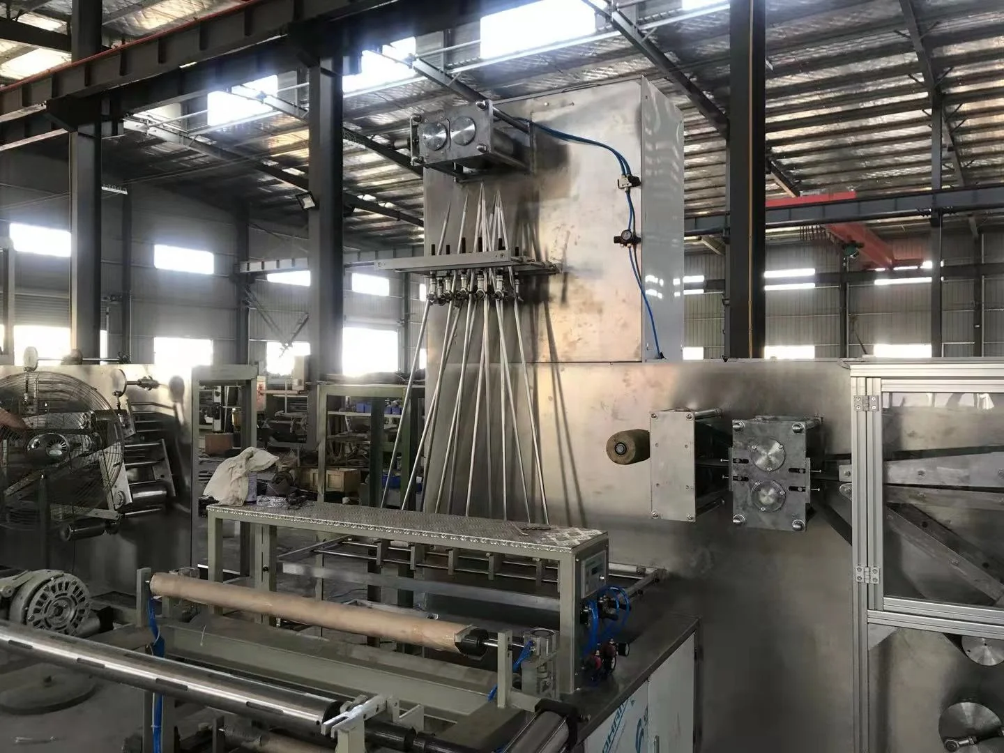 Automatic Disposable Nonwoven Fabric Tablecloth Bed Sheet rolls making  Machine