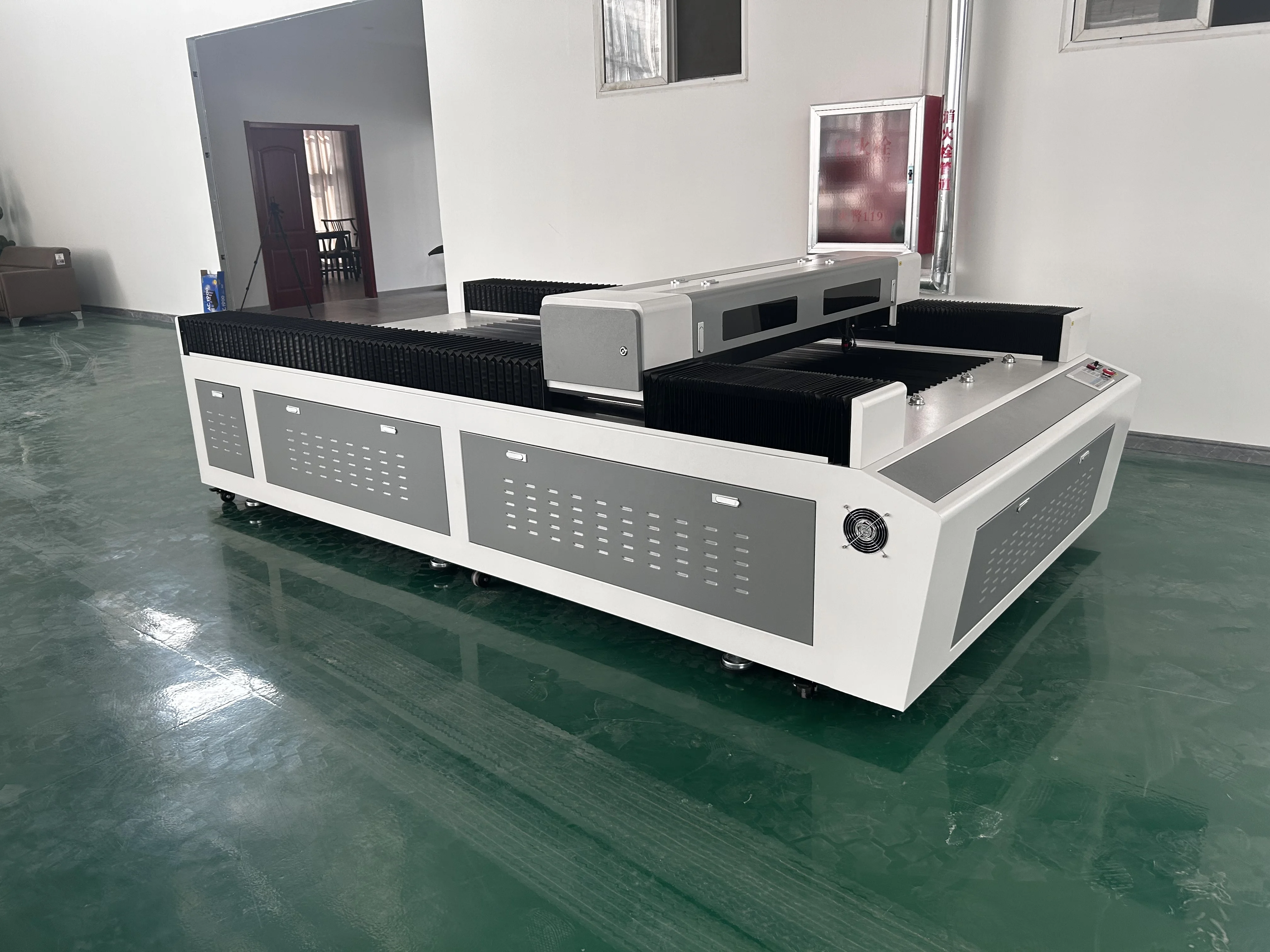 1300 мм * 2500 130 Вт 150 300 лазерная машина для резки акриловой фанеры MDF cortadora laser co2