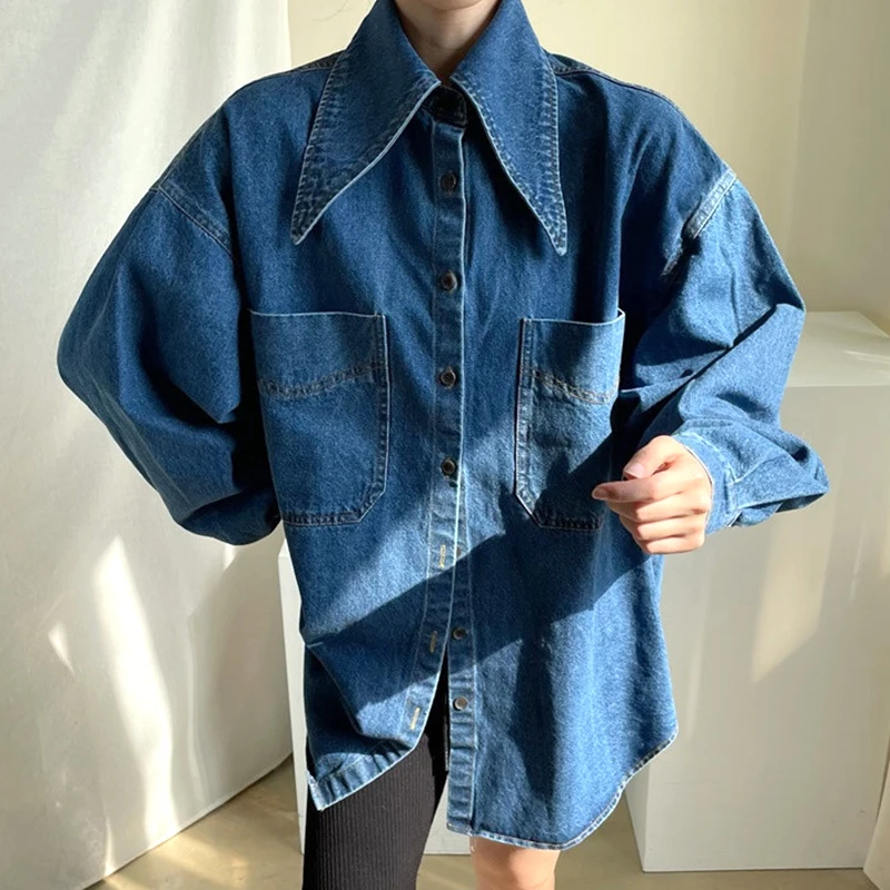 Wholesale Autumn Retro Pointed Collar Single-Breasted Shirt Loose Large Pocket Washed Blue Denim Shirt Long Sleeve Solid Blouse