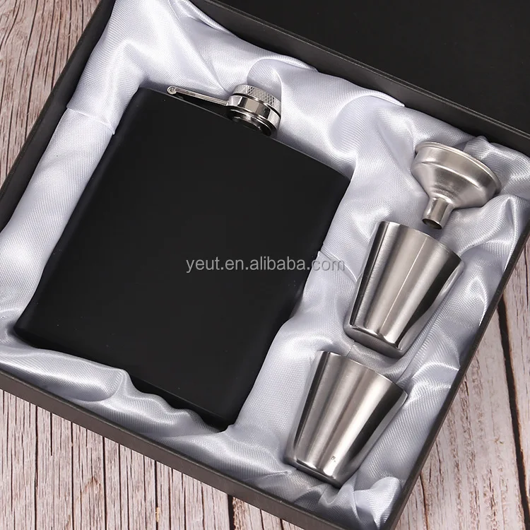 Custom 6oz 7oz 8oz metal stainless steel whisky hip flask pocket leather wrapped whiskey hip flask gift set with funnel and cups