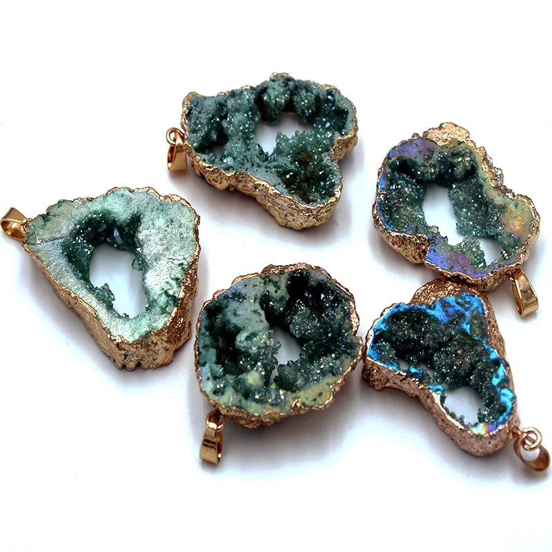 Natural Crystal Cave Pendant Agate Raw Stone Electroplated Gilt Necklace Natural Crystal Hole Agate Stone Charm For DIY Jewelry