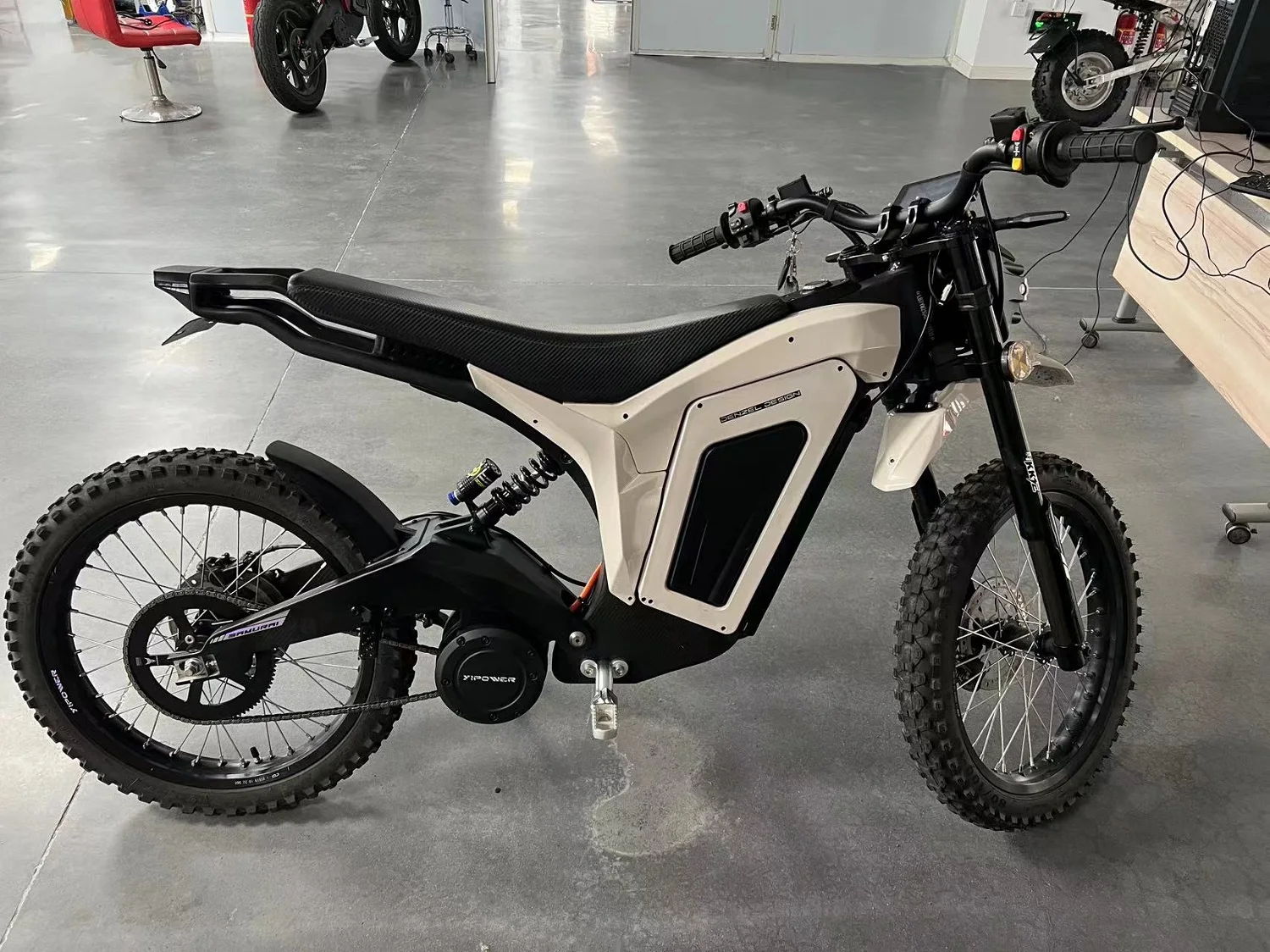 Vintage 72v Fat Tire Ebike 6000w Electric Motorcycles City Bike Lithium Battery Led Display