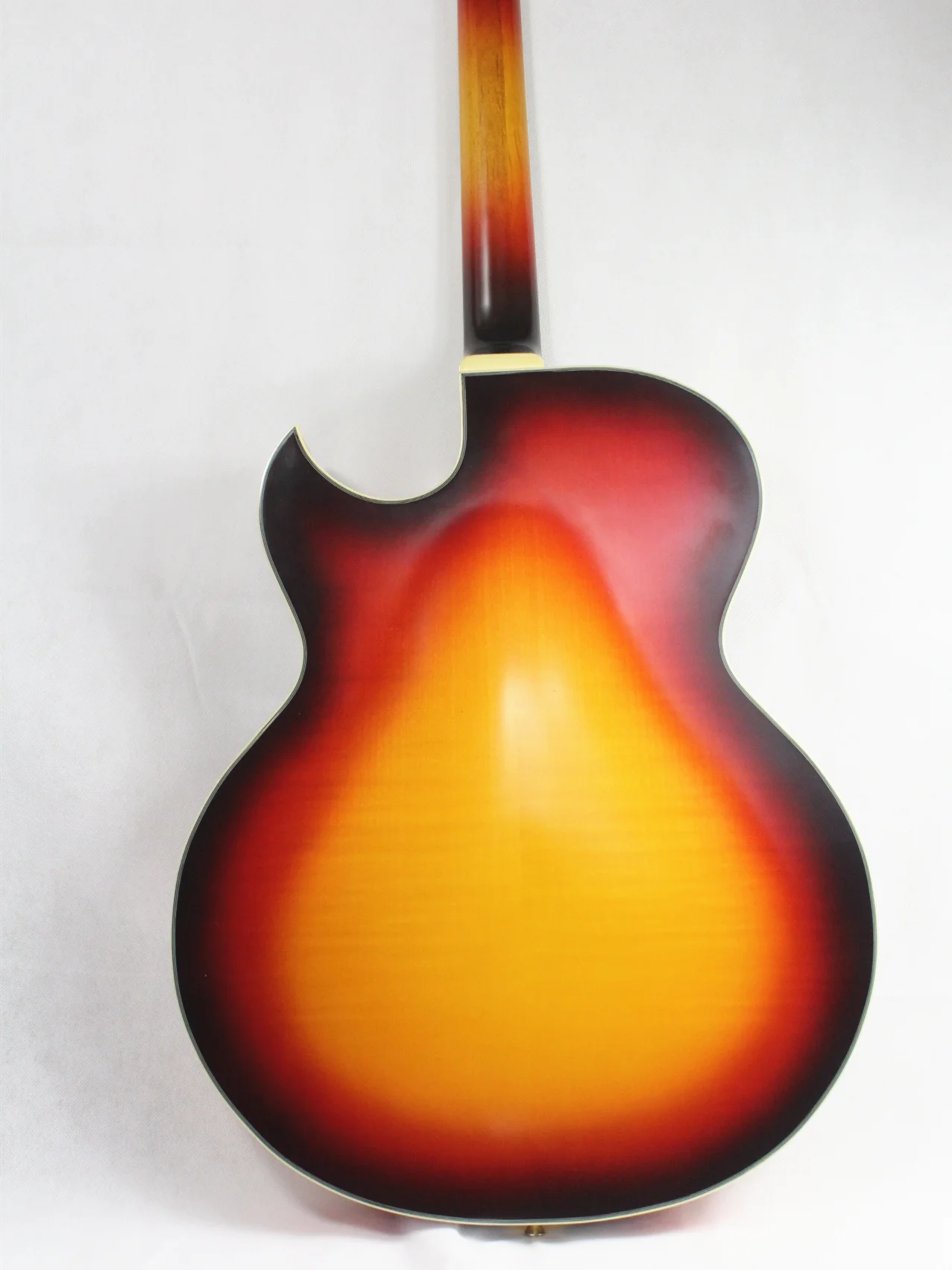 2019 Wholesale Musoo Brand  Electric Jazz Guitar with Spruce Top and Binding Body