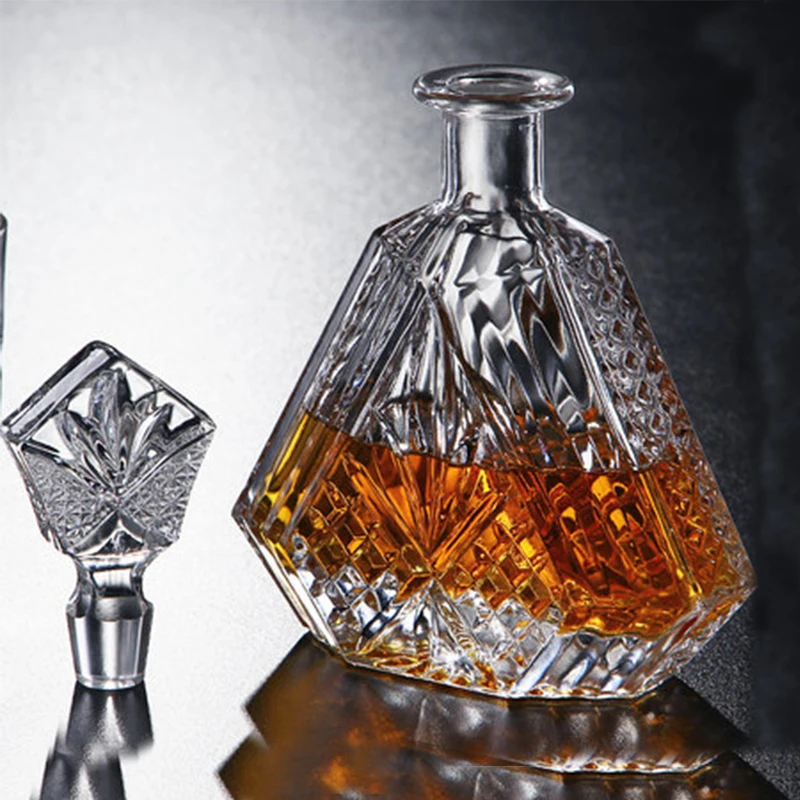 Whiskey Cognac Decanter Set with 6-Piece Crystal Whiskey Glasses Set Mens Gift Premium Liquor