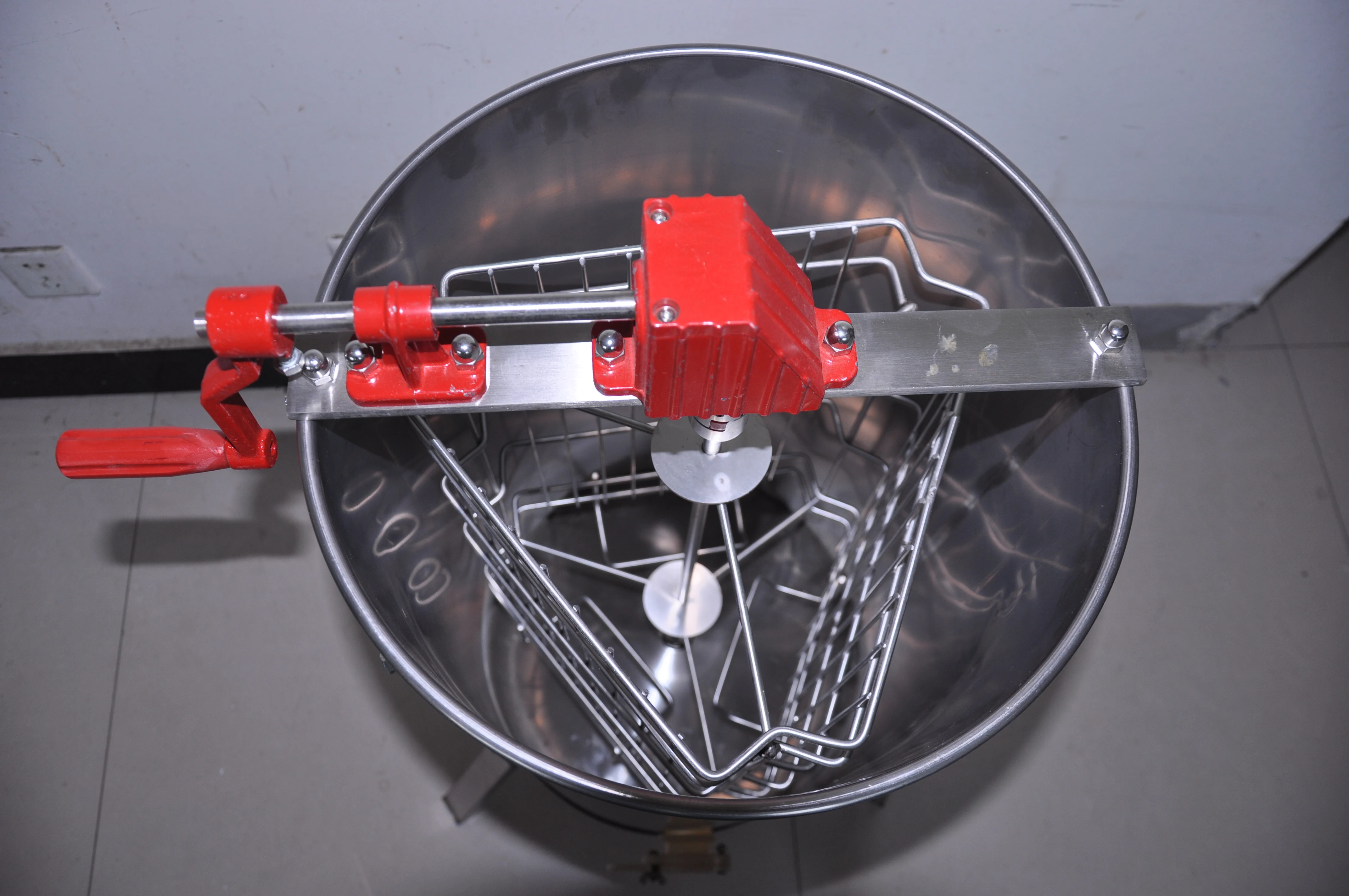 Plastic honey extractor centrifugal honey extractor