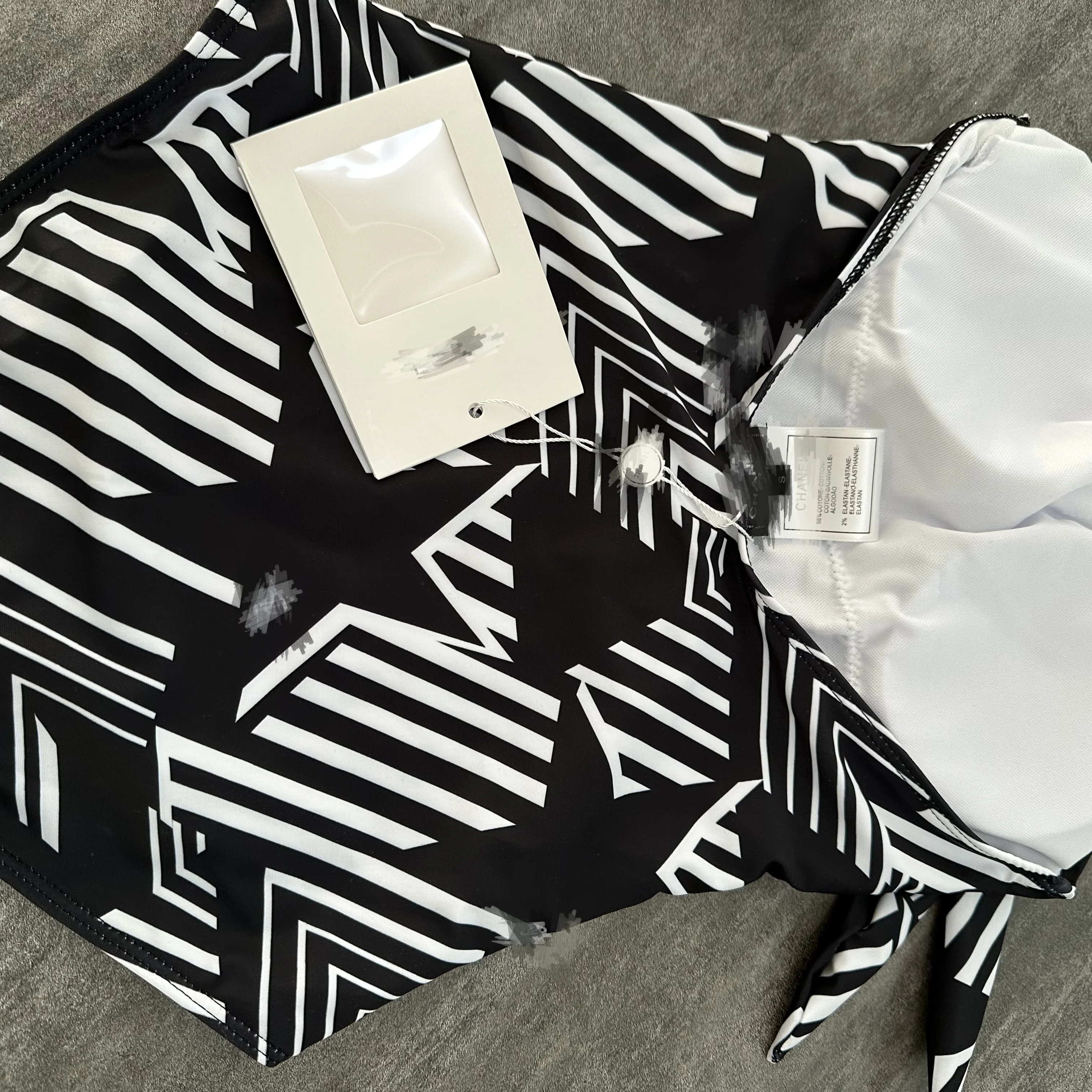 2024  new print quality Fast Shipping Wholesale Luxury Famous Brand Inspired  Designer Swimsuits Beachwear Bikini Bathing Suits