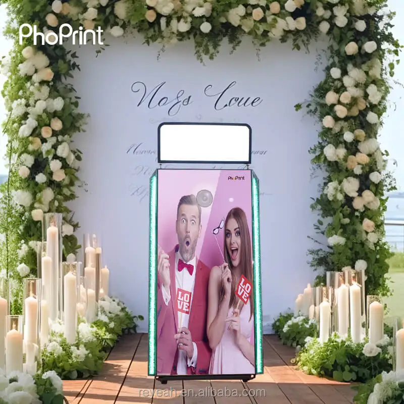 High Quality Beauty Selfie Mirror Photo Booth Weeding Machine For Group Photos Taking