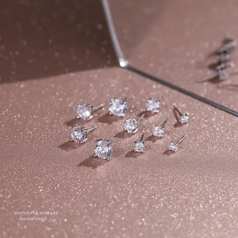 Classic Wholesale Women Four Claw Mini Earrings 925 Silver 0.2-3 Carat Black White Zircon Moissanite Stud Earrings