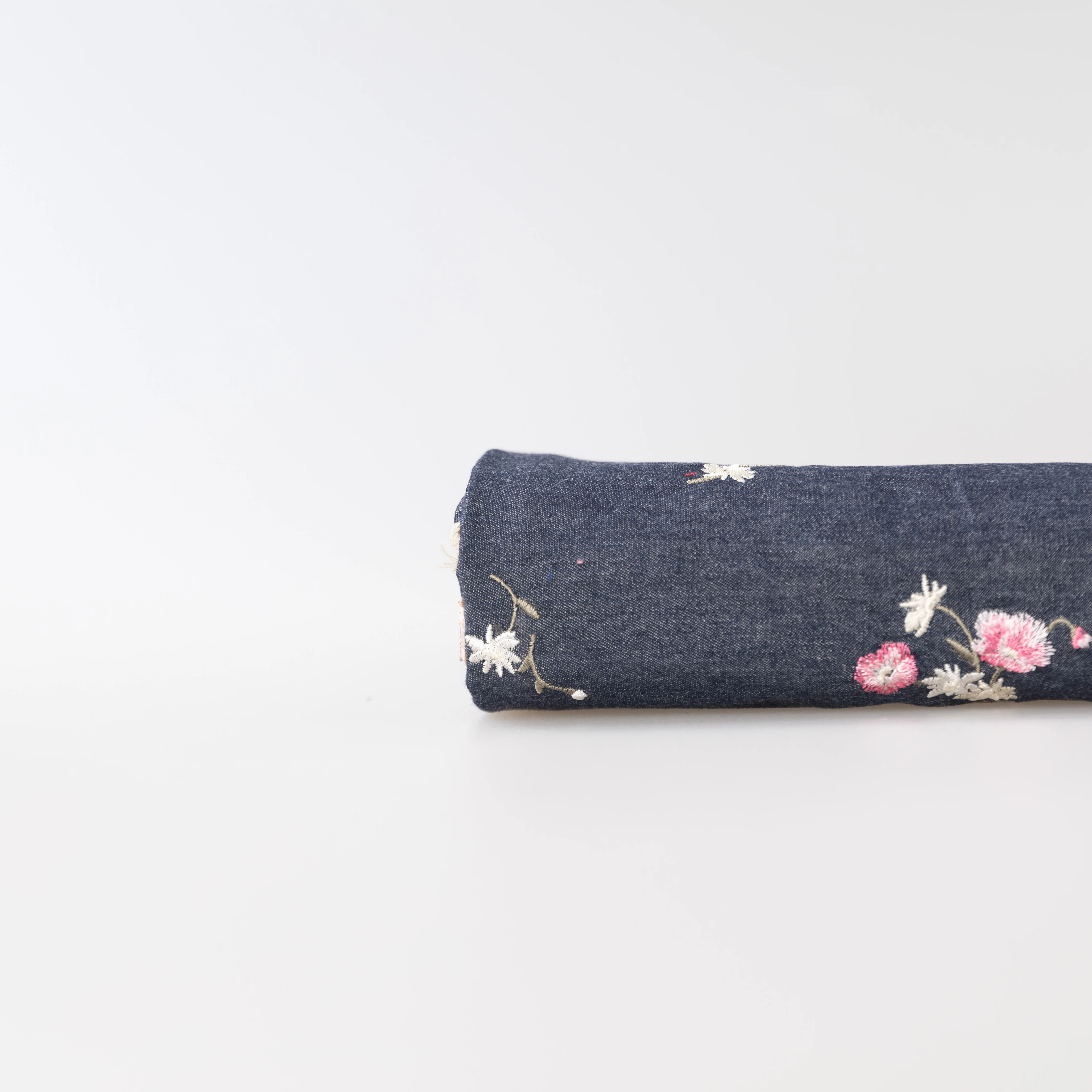 Super hot selling cotton floral embroidered flower fabric for shirts