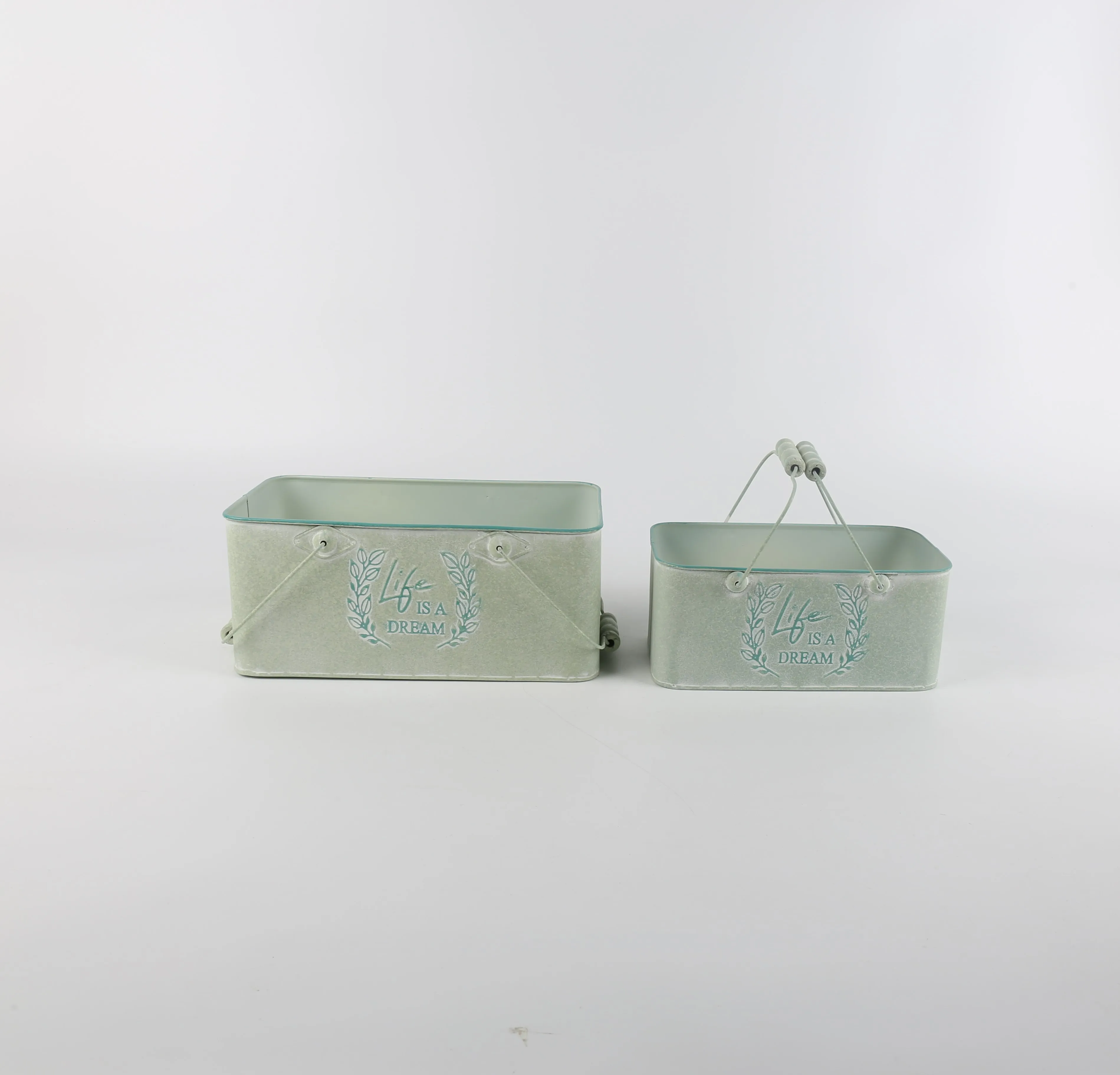 Набор из двух квадратных жалюзи оцинкованного железа светло-зеленого цвета с