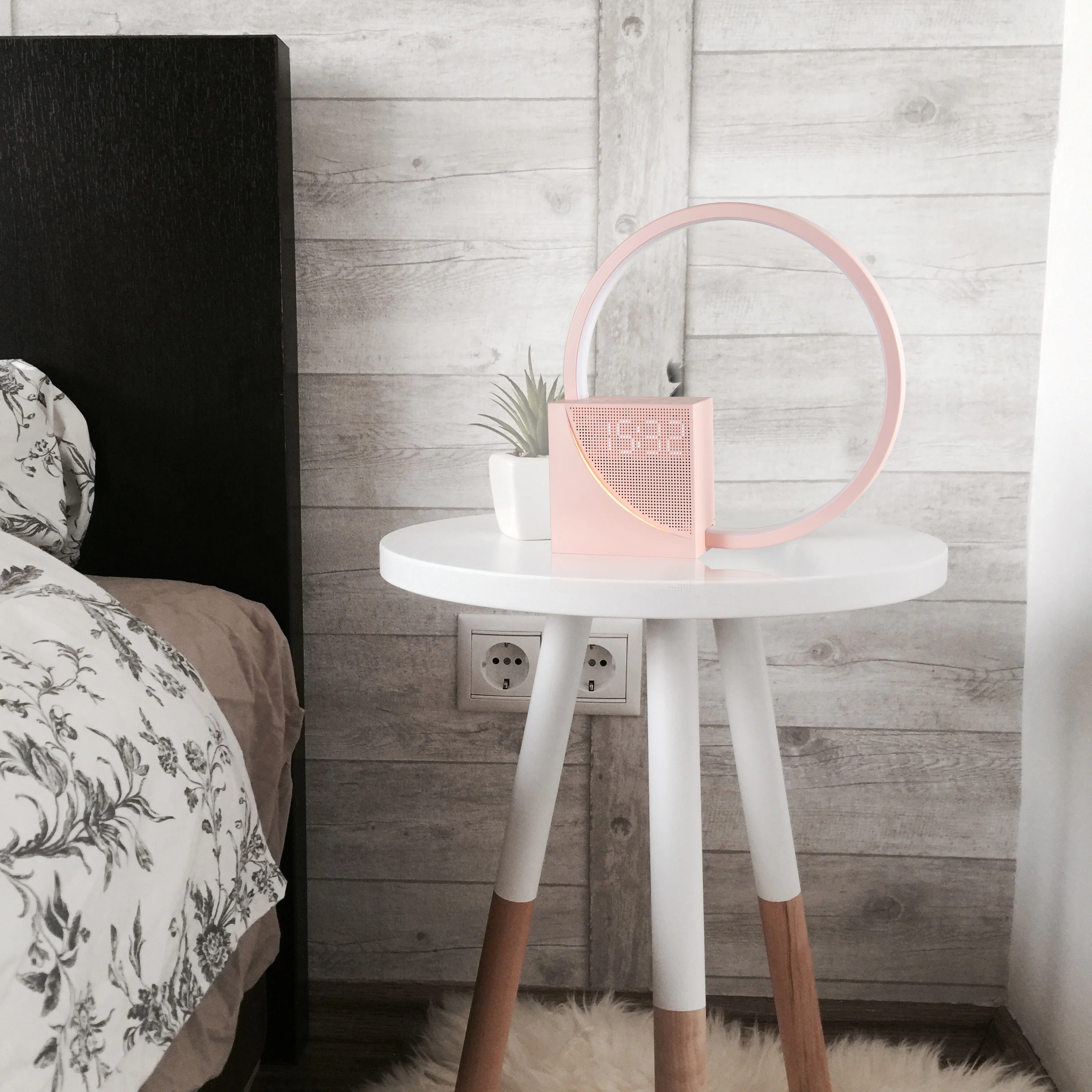 High Fidelity Soothing Natural Sounds Baby Sleep Aid White Noise With Time Display Clock USB Charging For Electronics Device