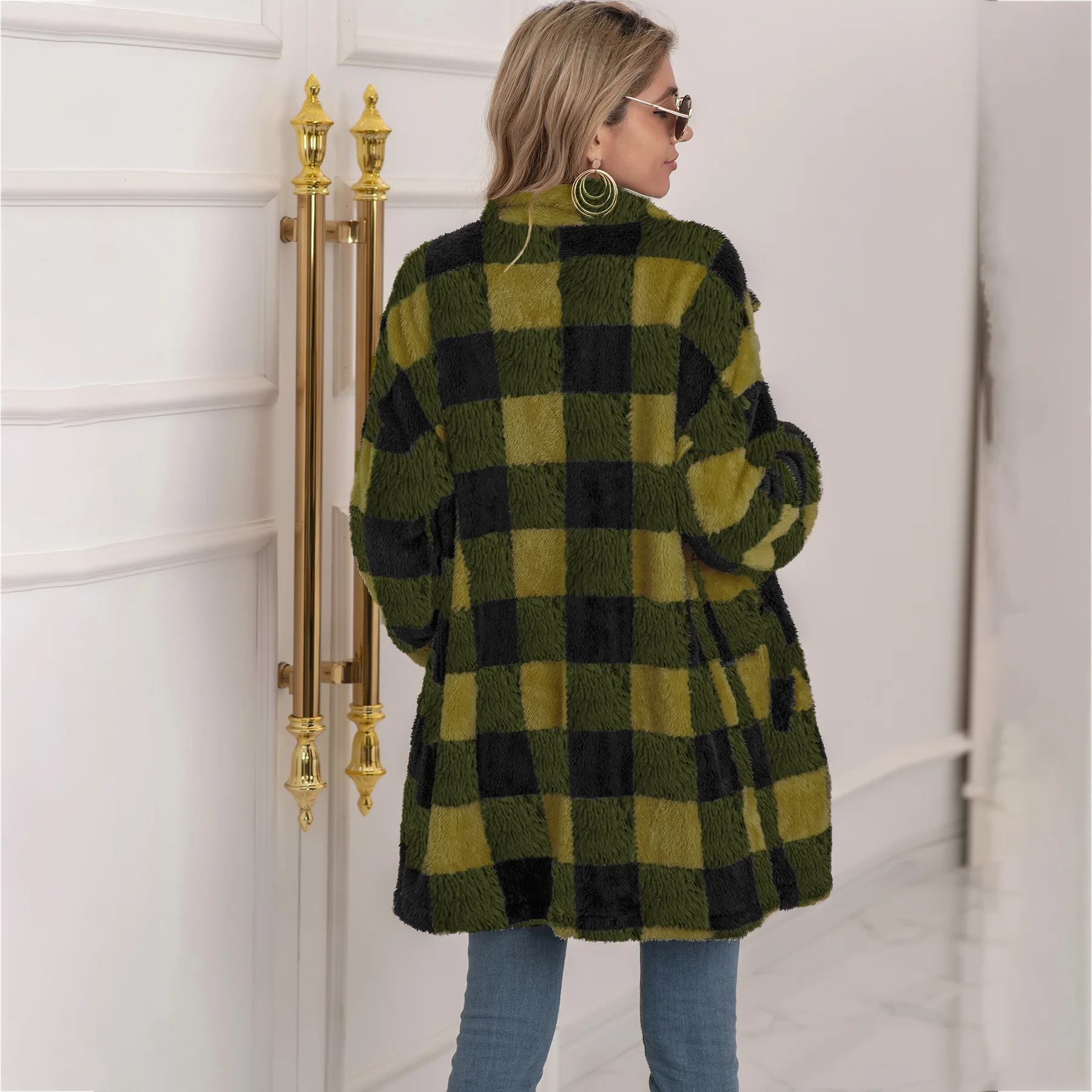 
2021 new Color blocking plaid fluffy long sleeve cardigan jacket coat for women 