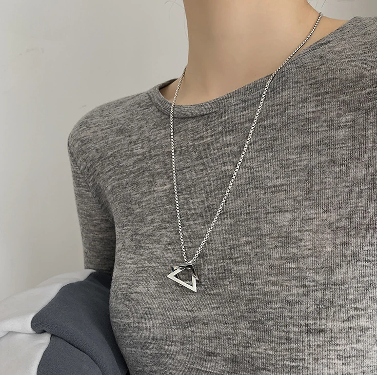 Geometric cool triangle stereoscopic hip hop color titanium steel necklace male and female students with the same sweater chain