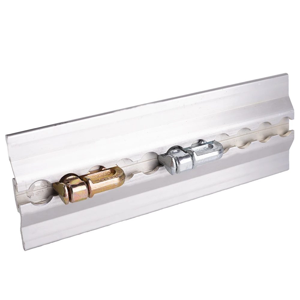 Double stud fitting for L track