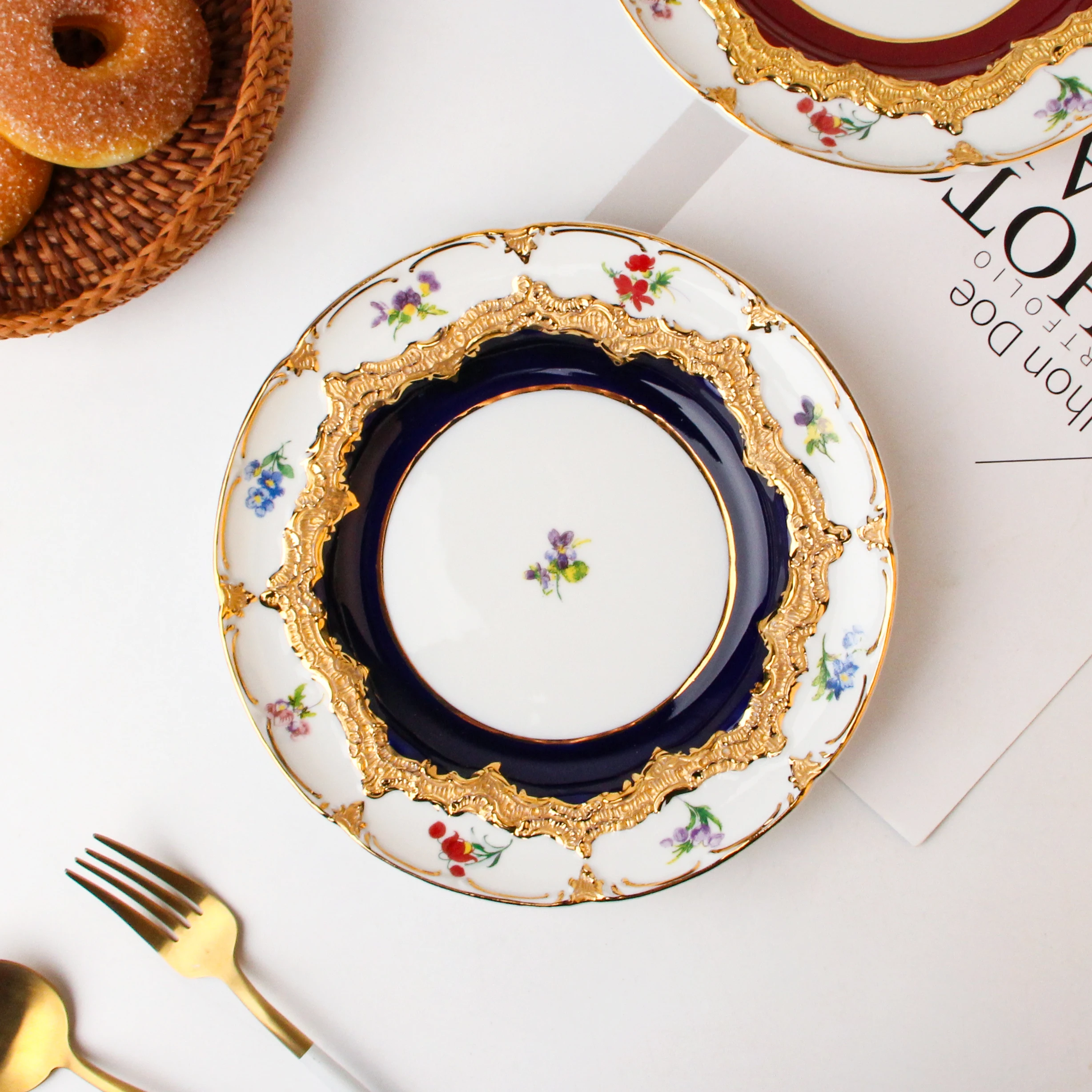 Vintage Gold Embossed Ceramic Plates Restaurant Hotel Dessert Porcelain Dinner Plate Set Dish Snack Tray