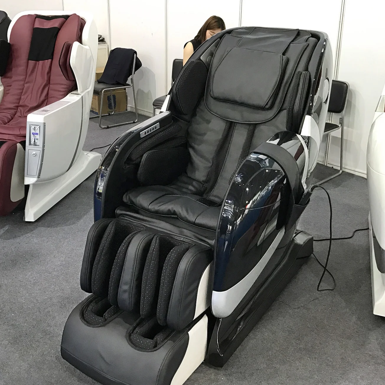 2023 China Luxury SL-track Zero Gravity Heating on Back Auto Body Scan Home Massage Chair