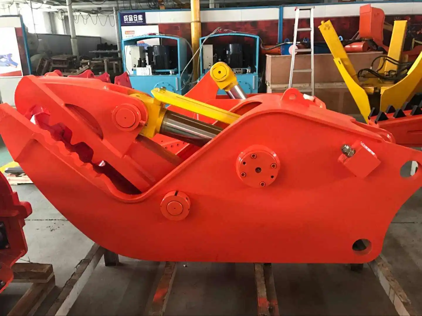 Precision Demolition Stripping Reinforced Concrete Save manpower Bite Force Excavator Hydraulic Pulverizer