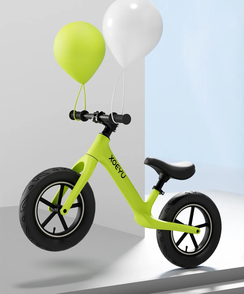 factory wholesale kid-driven toy balance car with two wheels in a variety of colors for children aged 2-6 years