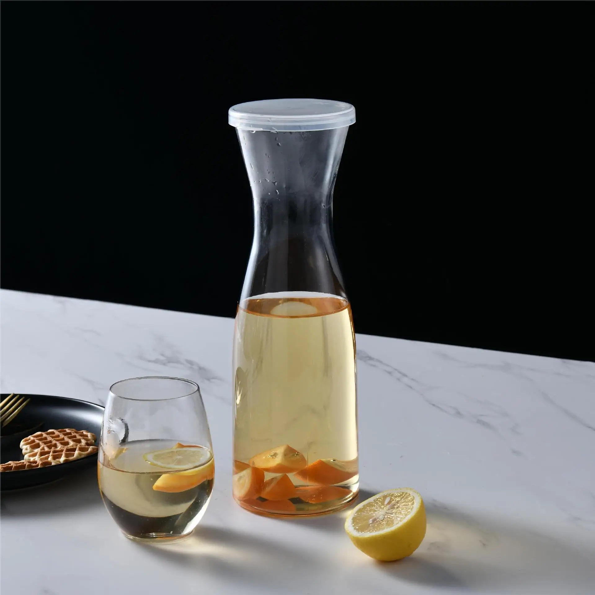 Custom Logo Color 12 20 35 40OZ PC Plastic Red Wine Decanter Bottle