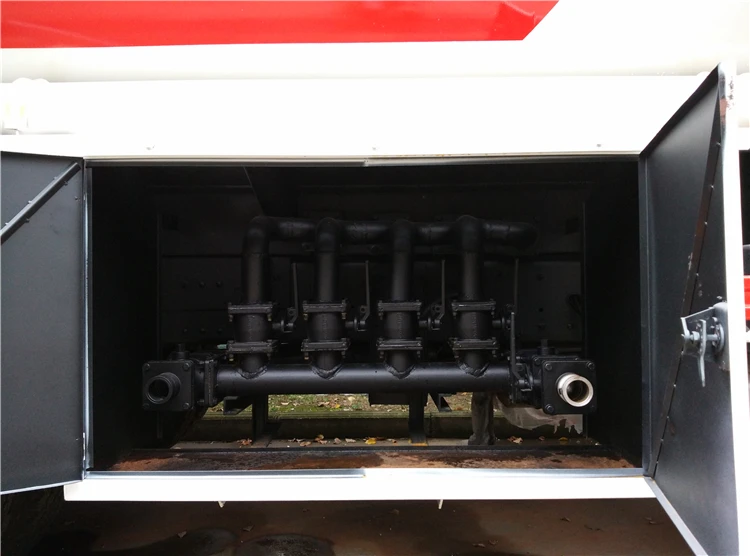 5000 Gallons 6000 Gallons HOWO fuel tank truck 20Tons 25 Tons SINO bowser tank with vehicle with flow meter