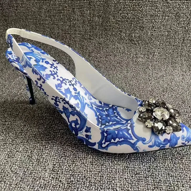 Женские босоножки со стразами