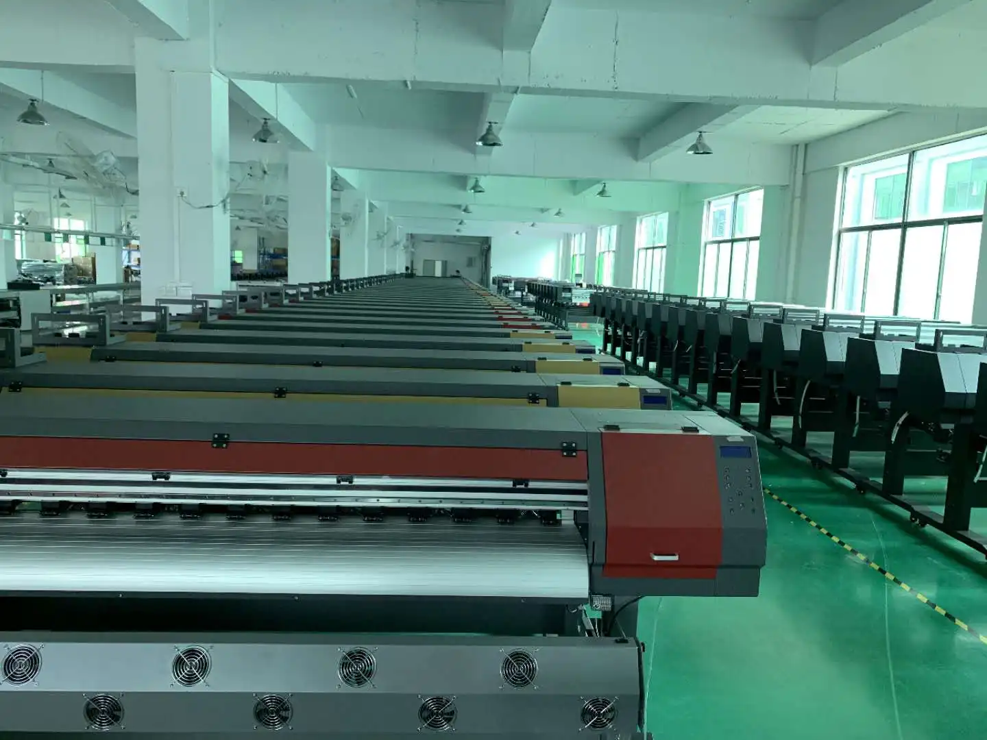 
6 feet large format eco solvent ink inkjet printers with good condition can use XP600/DX7/DX5 head made in guangzhou 