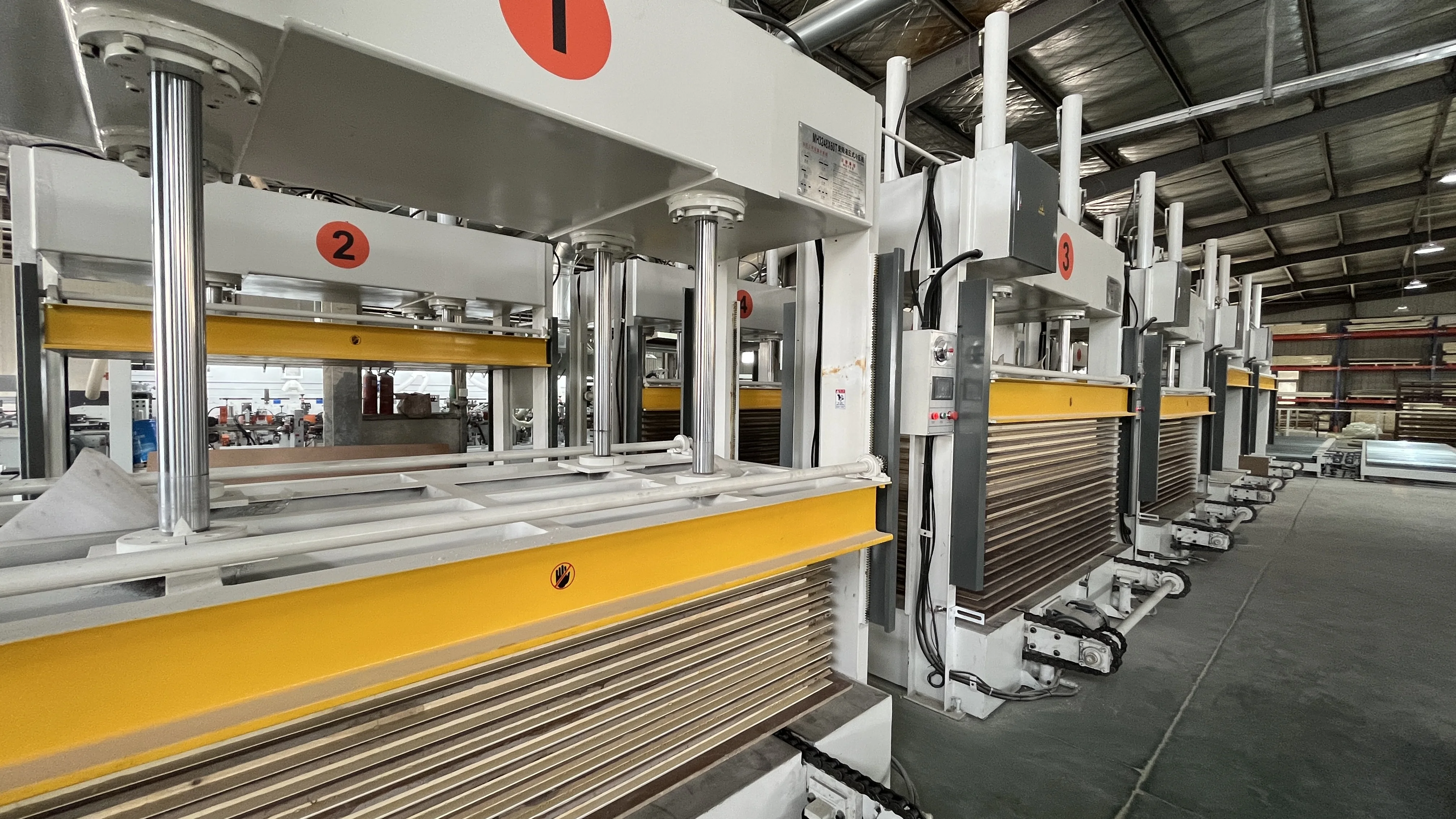 High Quality Modern Design WPC Skin Door with Waterproof PVC Wood Cost-Effective Soundproof Interior Use PU Foam Door Skins