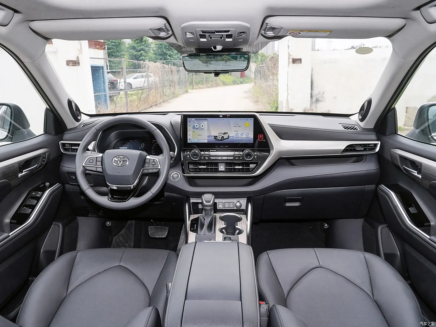 YYC 2024 Toyot-a Highlander 380T 4WD Премиум выпуска бензиновый внедорожник 7 кожаных сидений AWD с автоматической коробкой передач новые автомобили в наличии