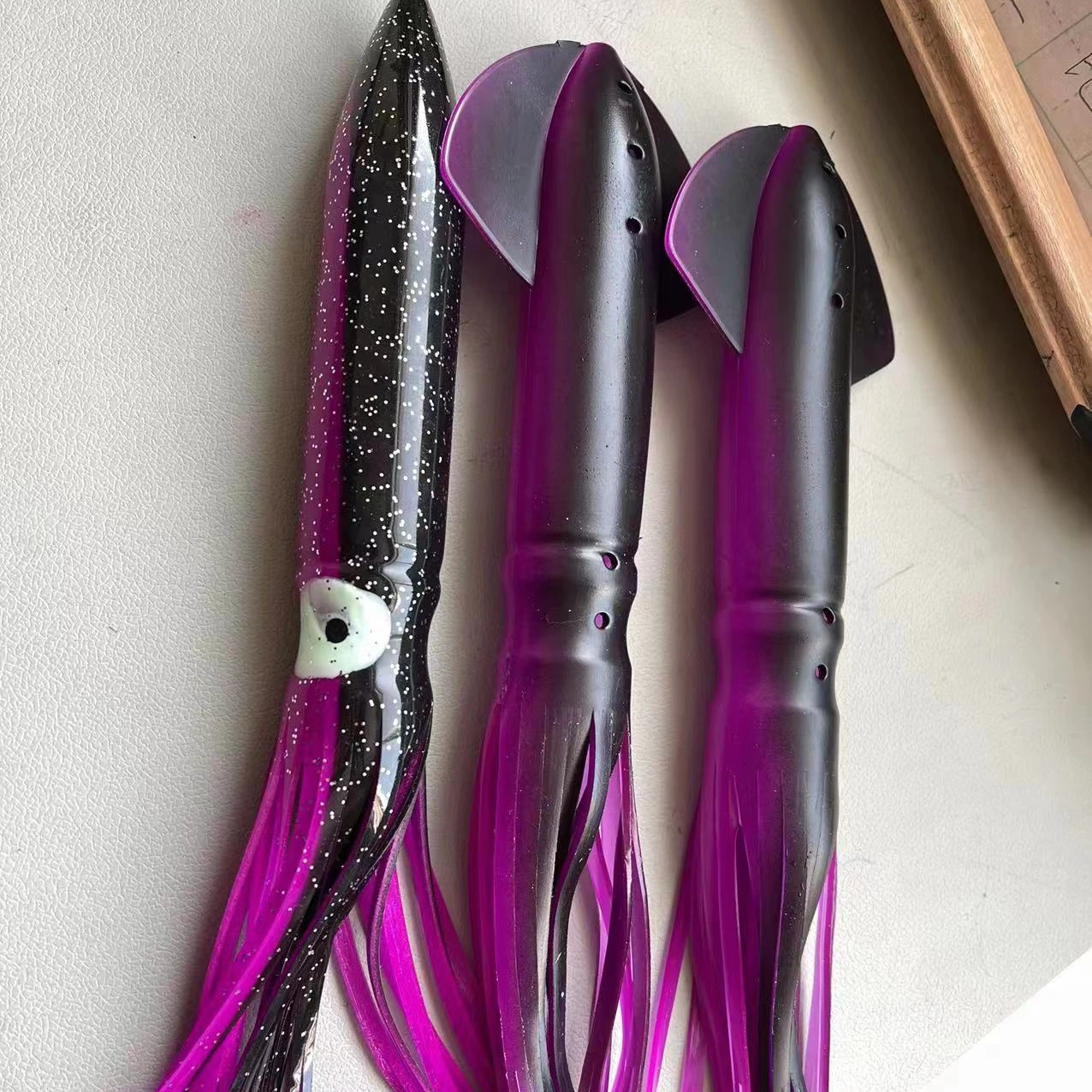 30cm/12Inch Soft Octopus Skirt Luminous Fishing Bait Saltwater Tuna Fishing Squid With Ear