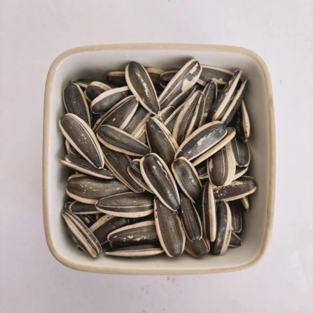 Wholesale Chinese Roasted Sunflower Seedsoriginal flavor Melon Seeds 361 Processed