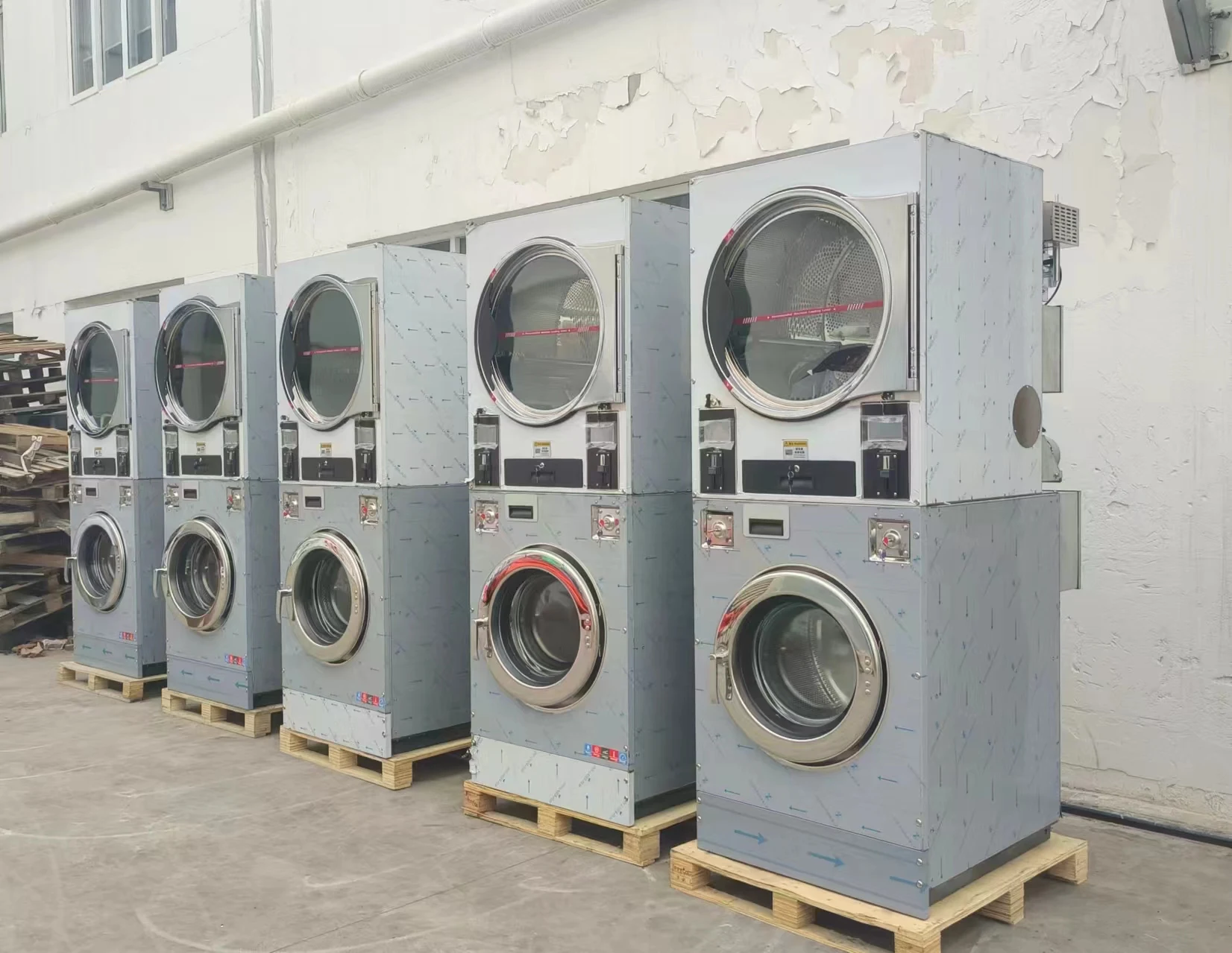 Good Quality 5.0 Inch Intelligent Touch Screen Commercial Laundry Equipment Laundry Machine Stack Washer Dryer