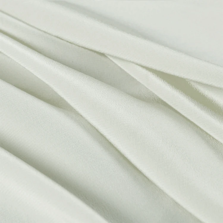 natural white silk crepe de chine wholesale by hellosilk 16mm silk cdc 114cm width No.26 ivory white color