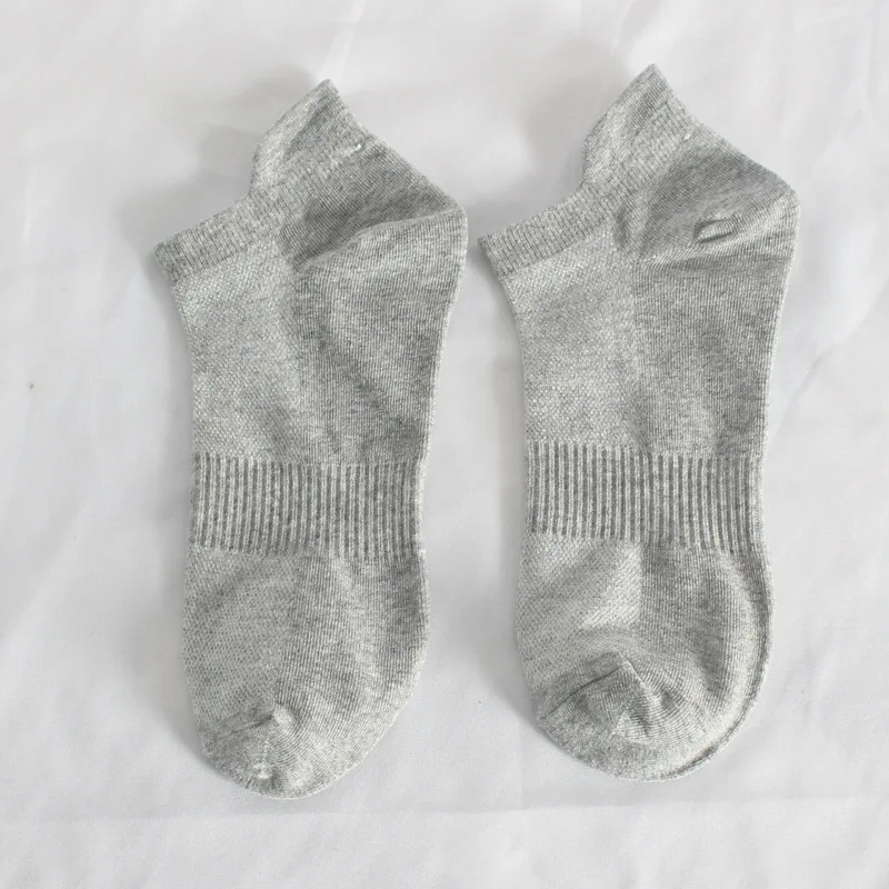 Stock  Mesh boat socks and ankle socks Running socks Thin cotton  for men