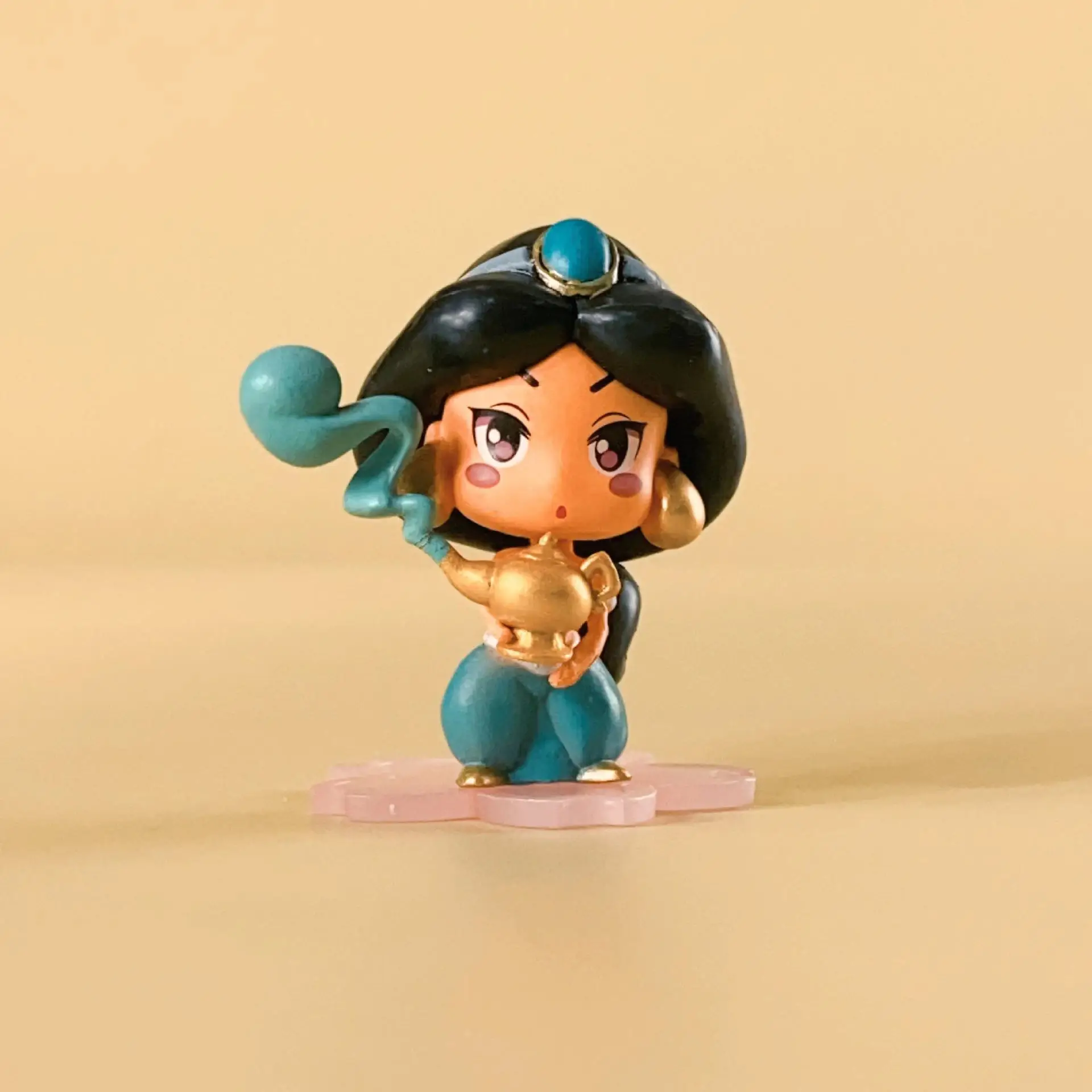 Quality Cute Design Cake Ornament Blind Ball Egg Figure Capsule Toy Blue Pink Princess Figure Snow Whited Figure Ball Kids Gift