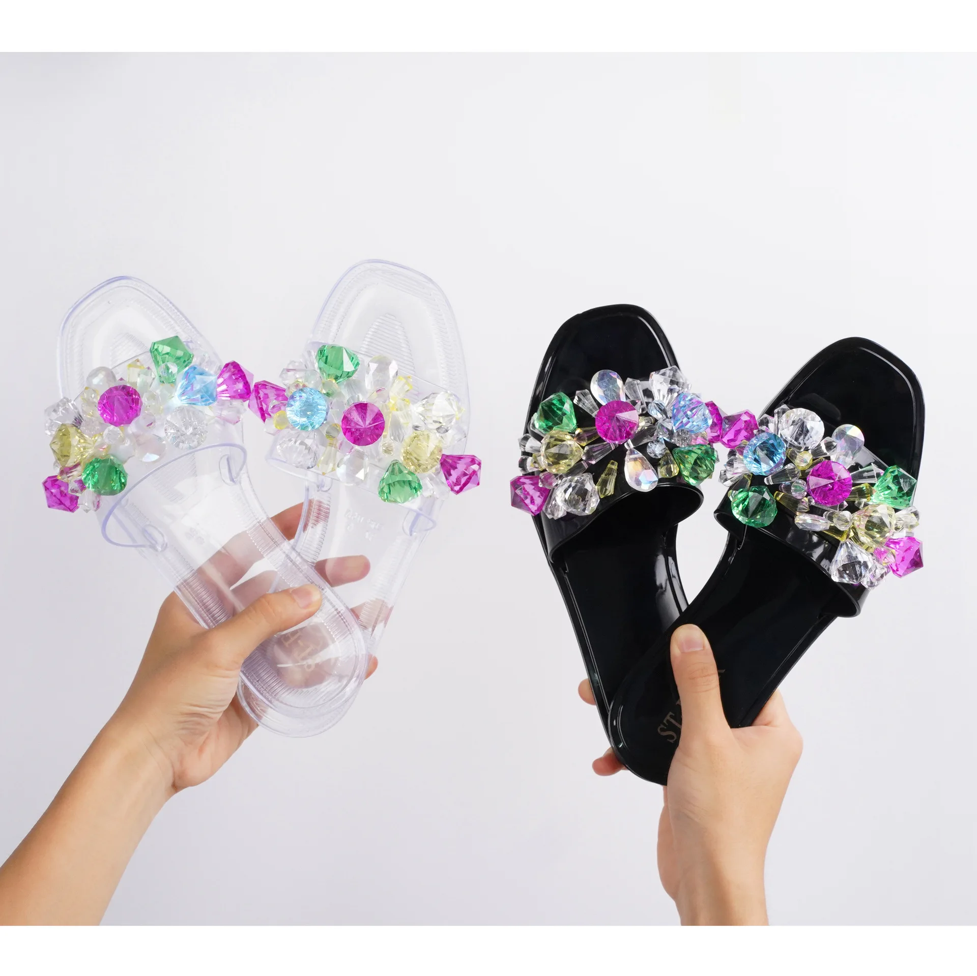 2021 New simple and stylish summer home crystal PVC Jelly slippers for ladies transparent slippers flat indoor and outdoor jelly