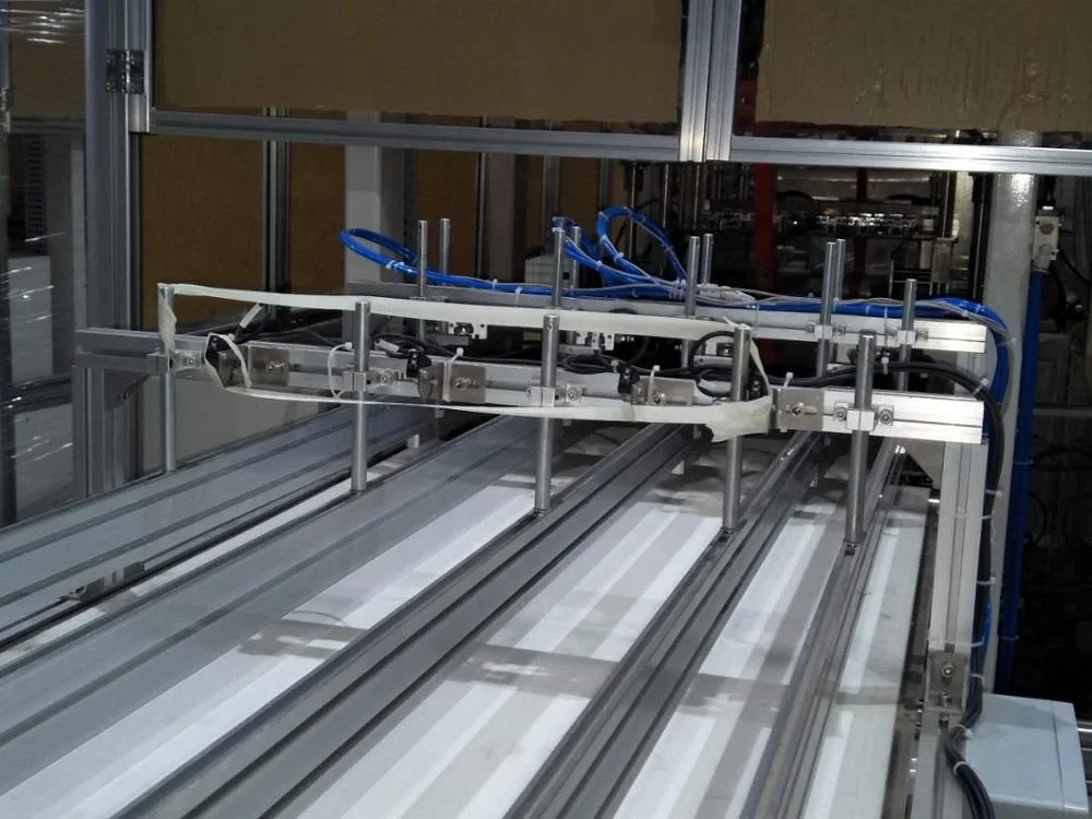 Full servo multi rolls toilet paper and kitchen towel paper packing machine