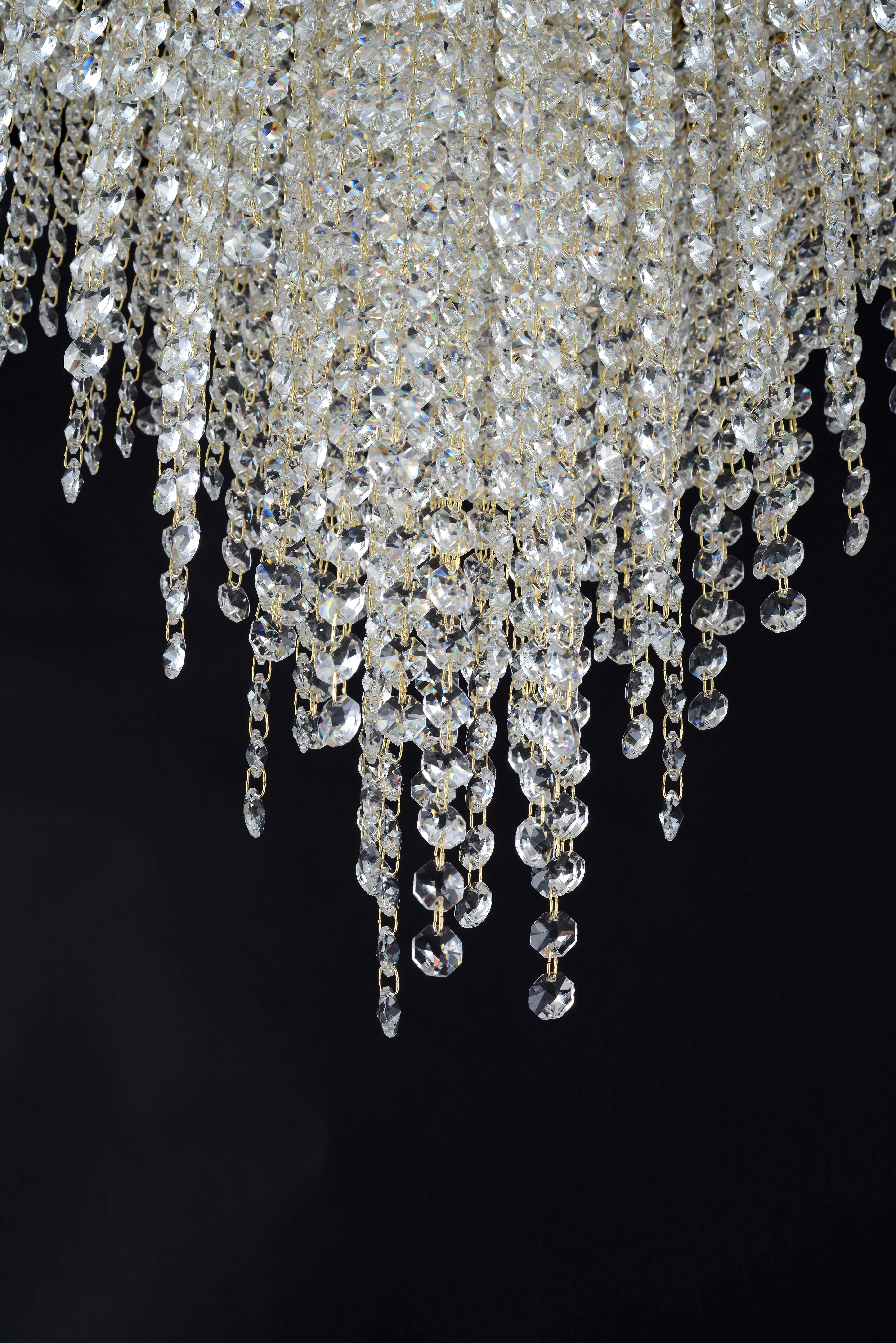 Custom luxury K9 crystal ring chandeliers Crystal beads Pendant Light for lobby hotel decoration