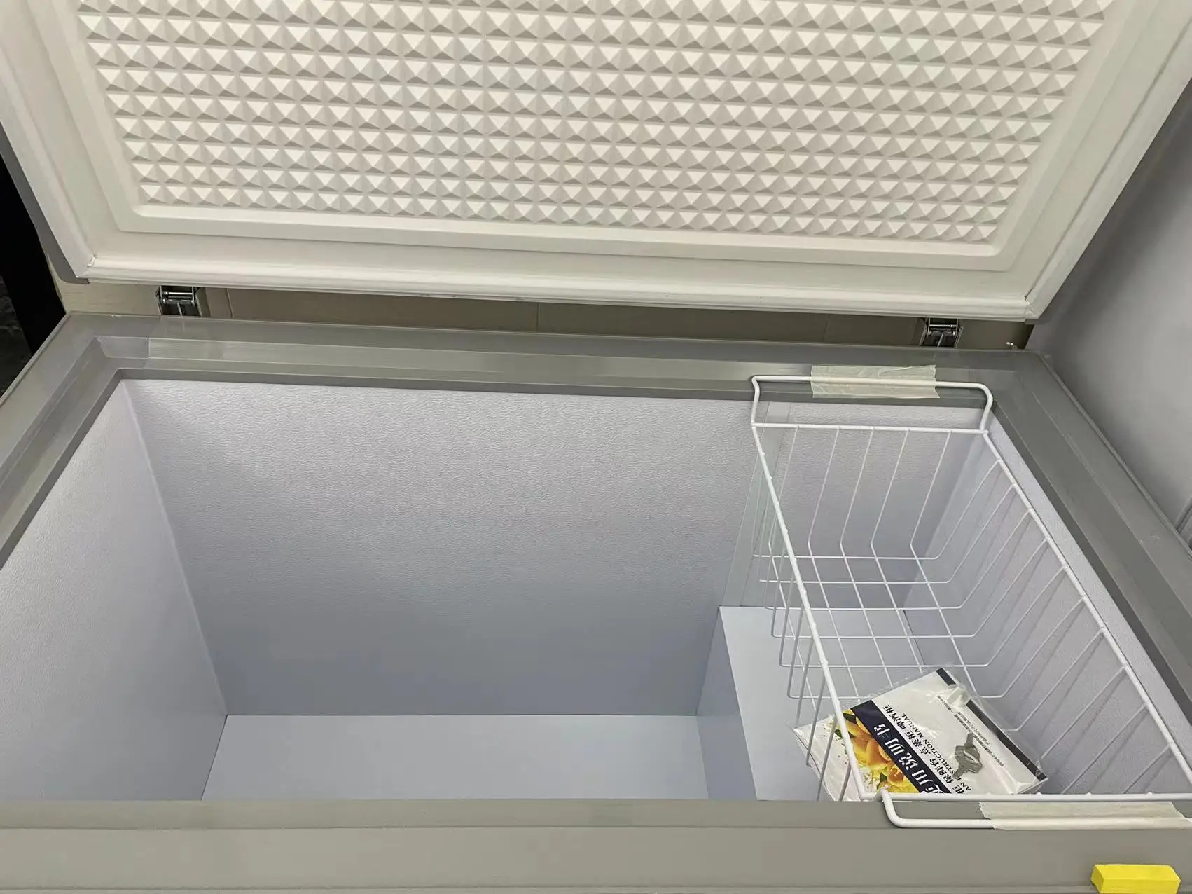 Commercial Restaurant Supermarket Refrigeration Equipment Open Door Top Freezer Electric Deep Freezer with Cool Climate Storage