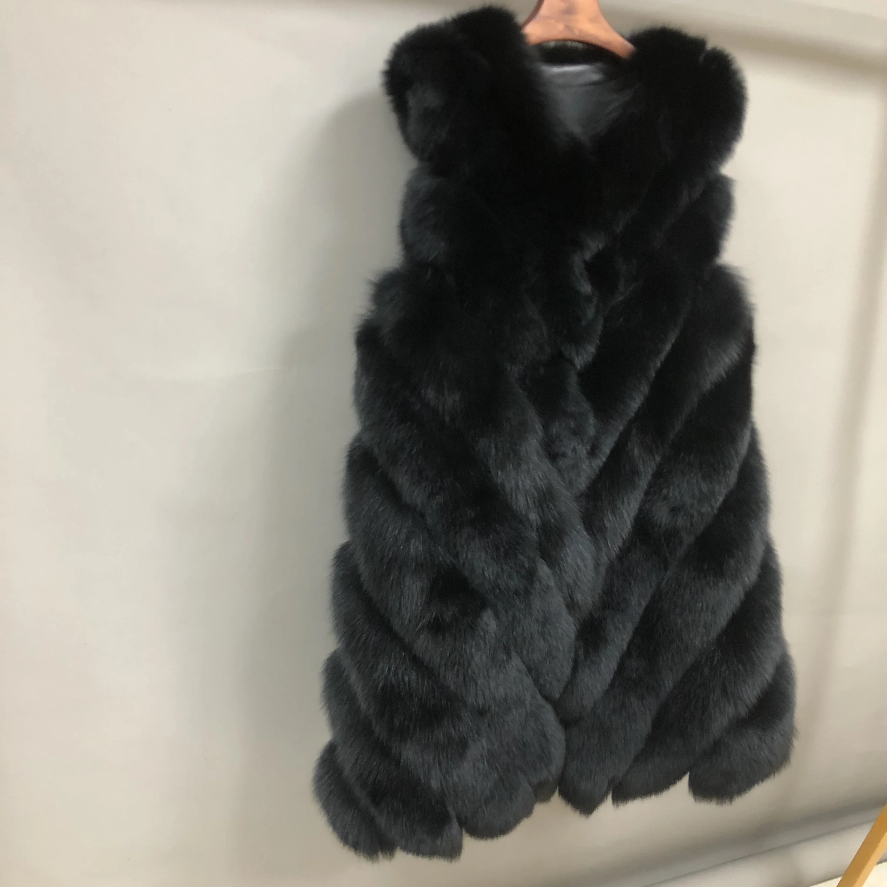 New Arrival Elegant Real Long Fox Fur Gilet 90cm Women Fashion waistcoat Winter Ladies Genuine Fur Vest Large Size