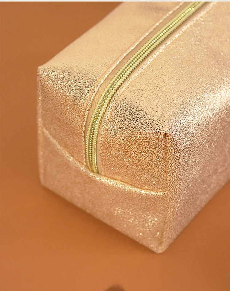 Personalized Logo Gold Shiny Vegan Leather Cosmetic Bag Portable Travel Makeup Zipper Pouch Designer  Makeup Brush Bag for Women