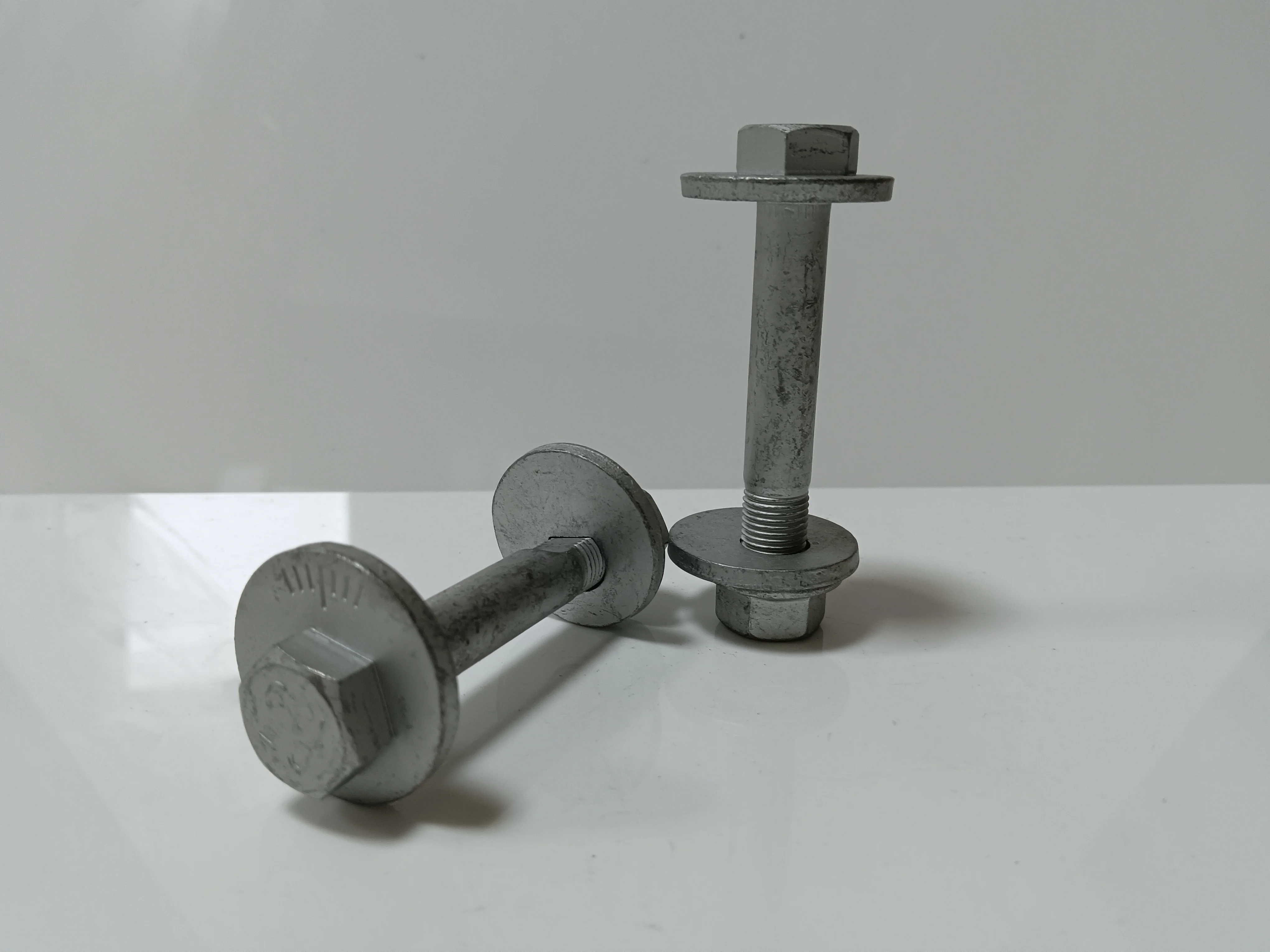 Wholesale Price Stainless Steel Fastener Car Bolt 55230-22000 For HYUNDAI/ACCENT 95 Camber Bolt Kit